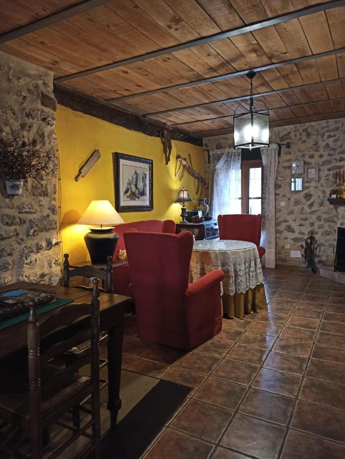 La Hueta Bajo Villa Orcera ภายนอก รูปภาพ
